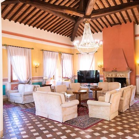 Il Piccolo Castello Hotel Monteriggioni Luaran gambar