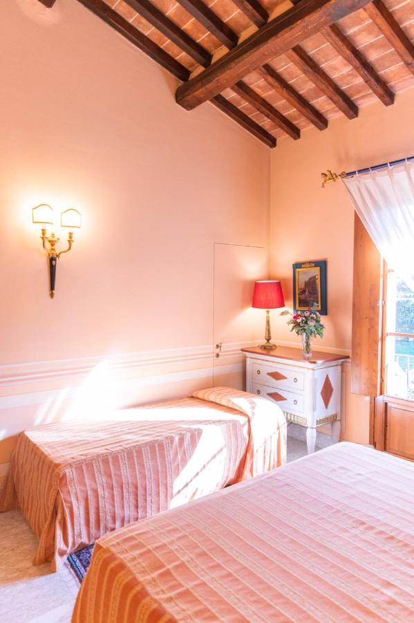 Il Piccolo Castello Hotel Monteriggioni Luaran gambar