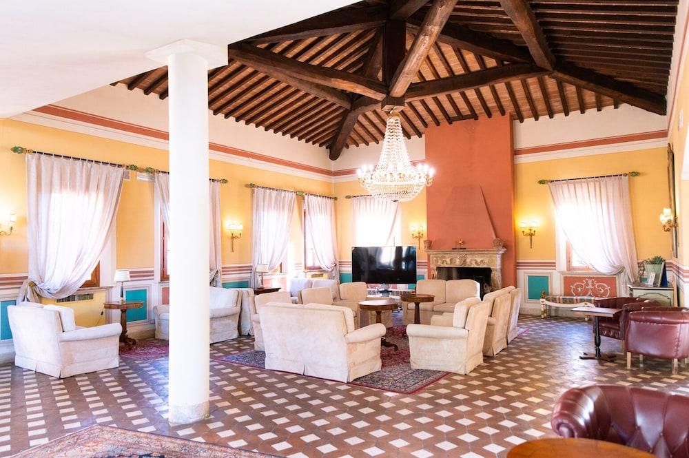 Il Piccolo Castello Hotel Monteriggioni Luaran gambar