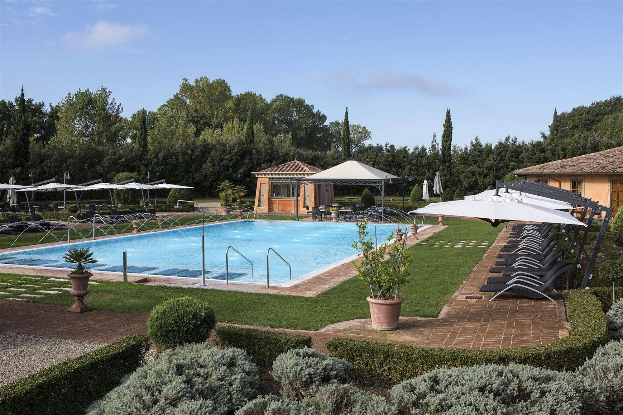 Il Piccolo Castello Hotel Monteriggioni Luaran gambar